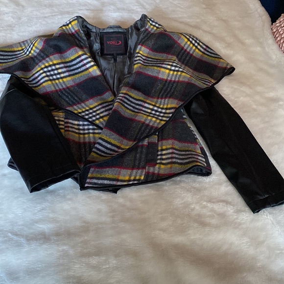 EUC New York YOKI Outerwear Collection Plaid Jacket with Faux Leather Sleeves - Picture 14 of 15